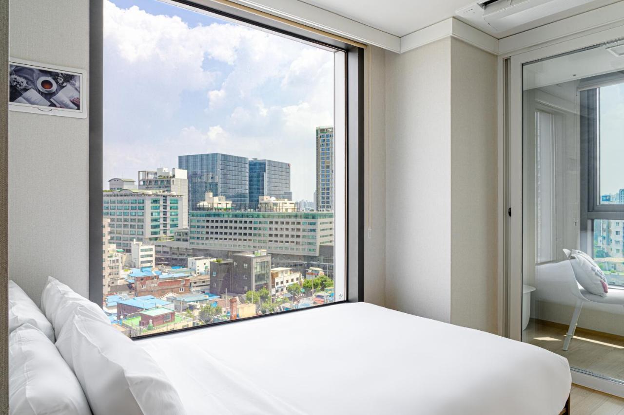 Urbanstay Myeongdong Сеул Экстерьер фото