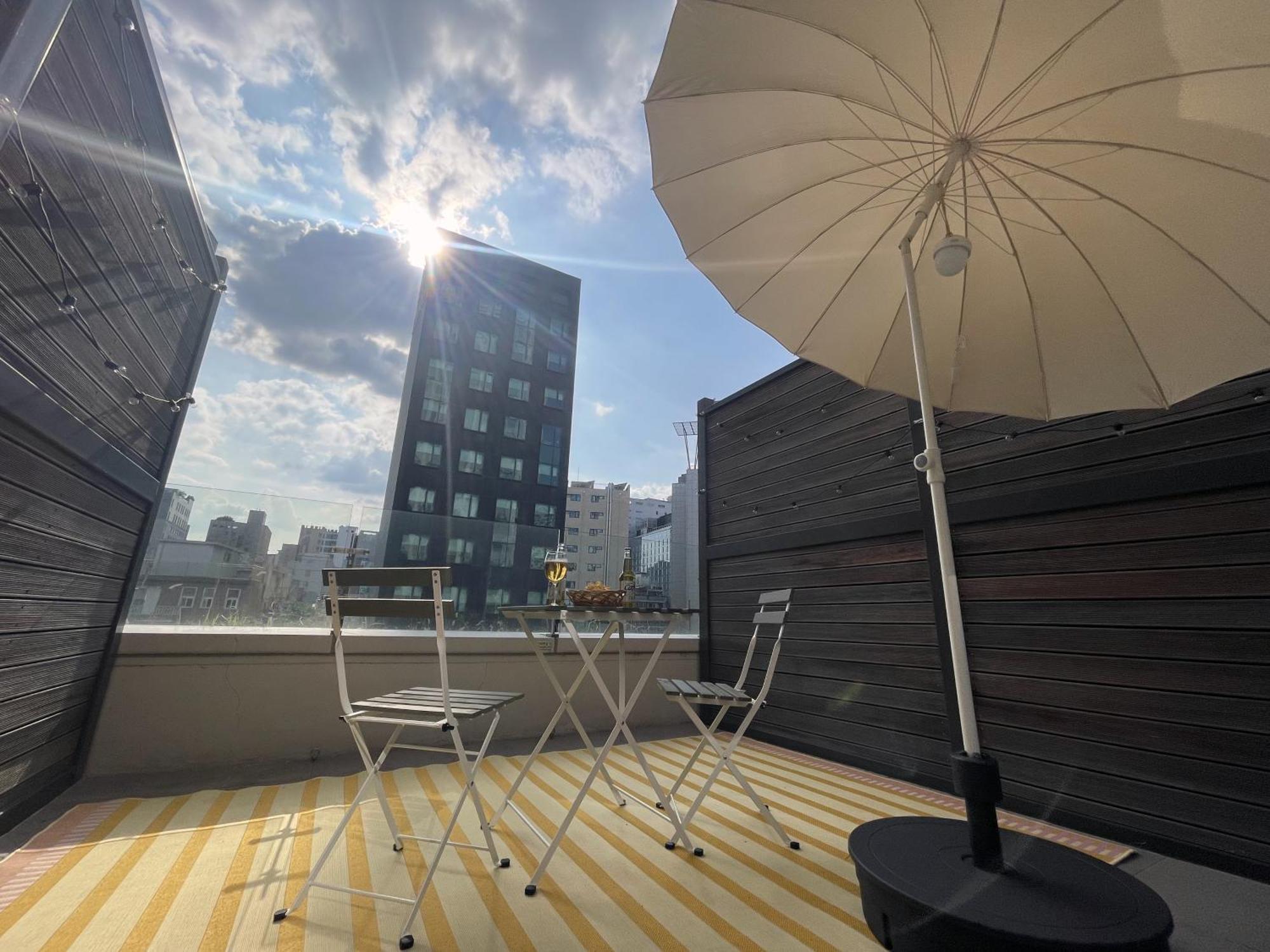 Urbanstay Myeongdong Сеул Экстерьер фото