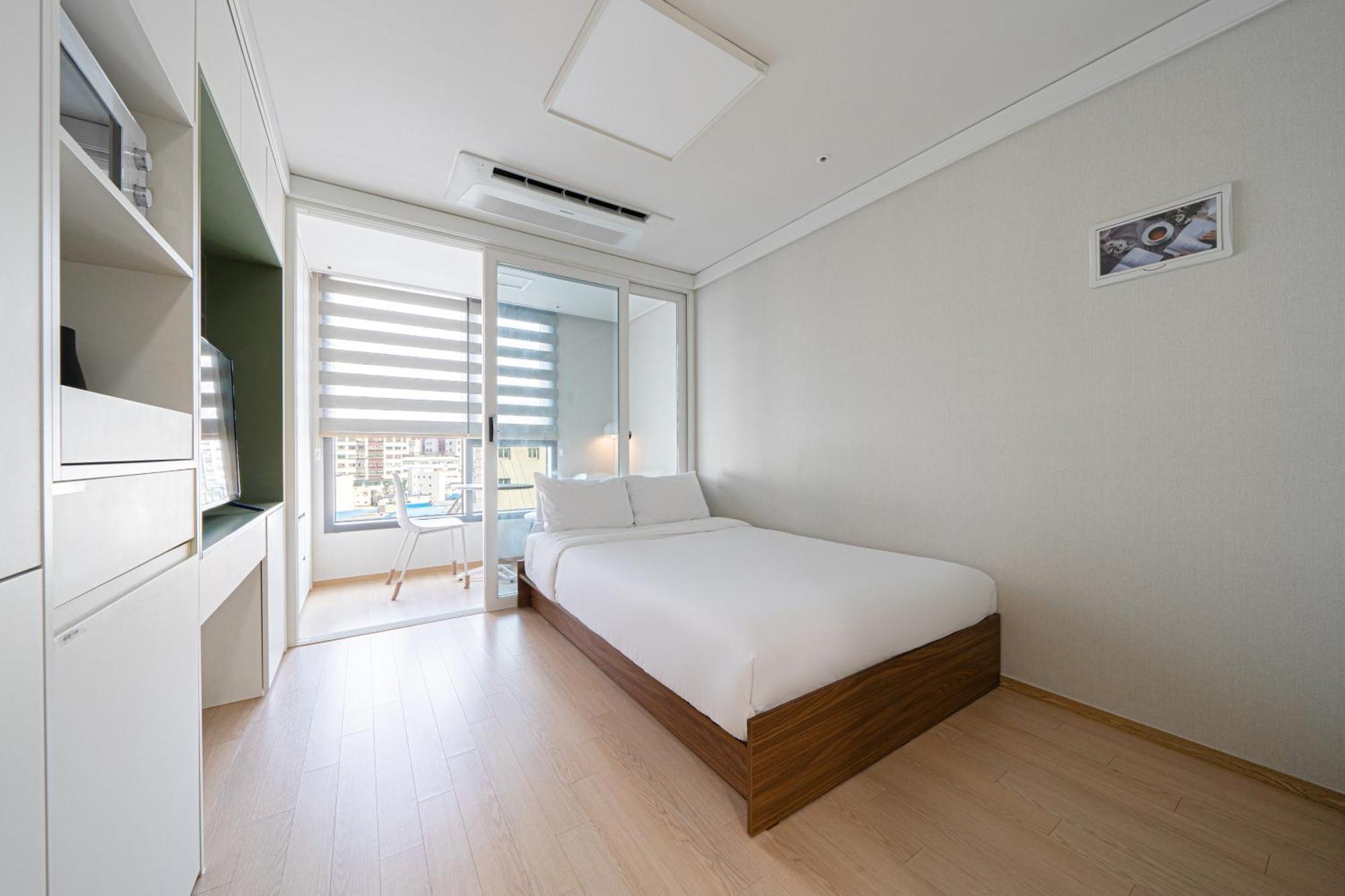 Urbanstay Myeongdong Сеул Экстерьер фото